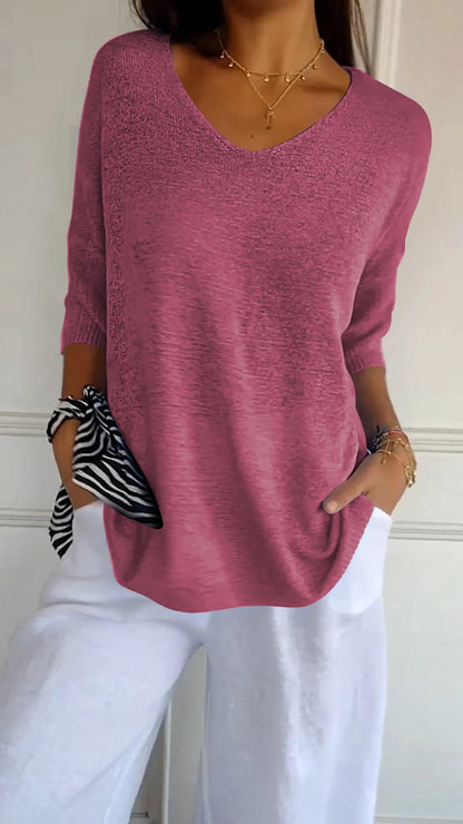 Blusa atemporal con cuello en V