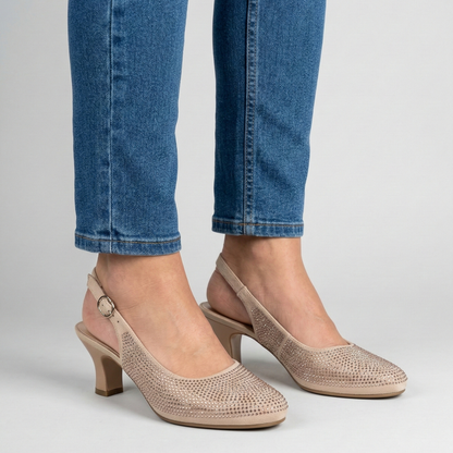 Tacón bajo para mujer.